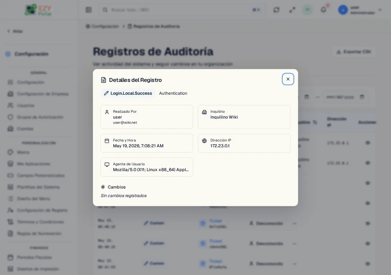 Diálogo de detalles del Registro de Auditoría mostrando insignia de acción, información de entidad, actor, tenant, fecha y hora, dirección IP y diferencias de campos