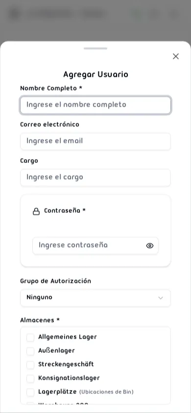Formulario Agregar Usuario con campos Nombre Completo, Correo, Cargo, Contraseña, Grupo de Autorización y Almacenes